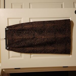 Alanni by Donny Brook leopard-print maxi pencil skirt, like new, size 6
